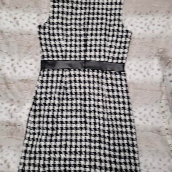 Joe Fresh Dresses & Skirts - NWOT Plaid Dress Joe Fresh Suze 4, excellent condition